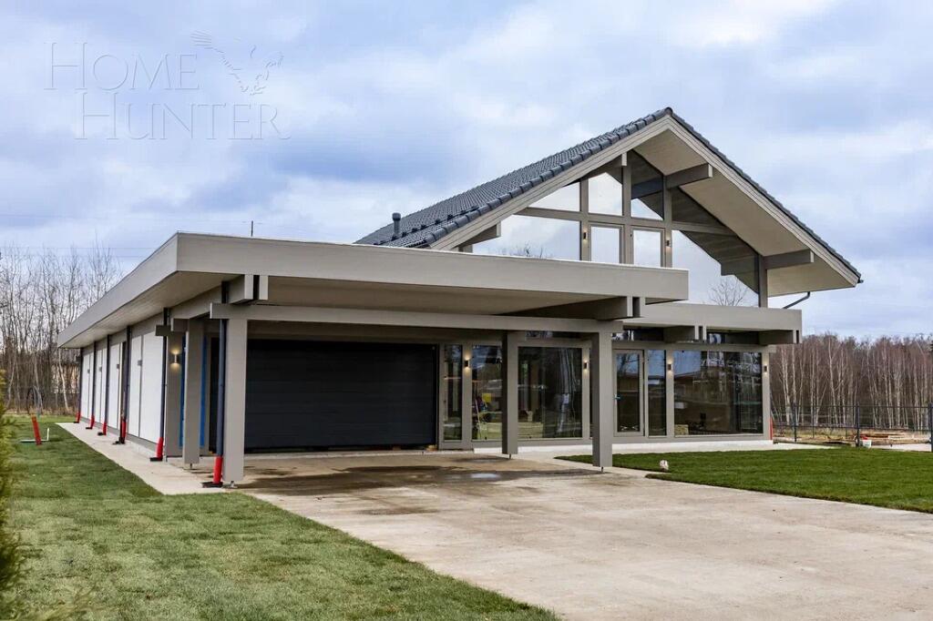 2-этажный коттедж 500 м² без отделки