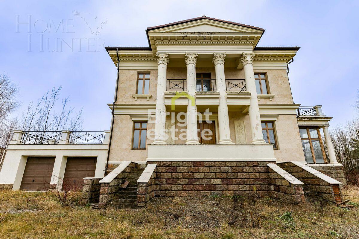 2-этажный коттедж 688 м² без отделки