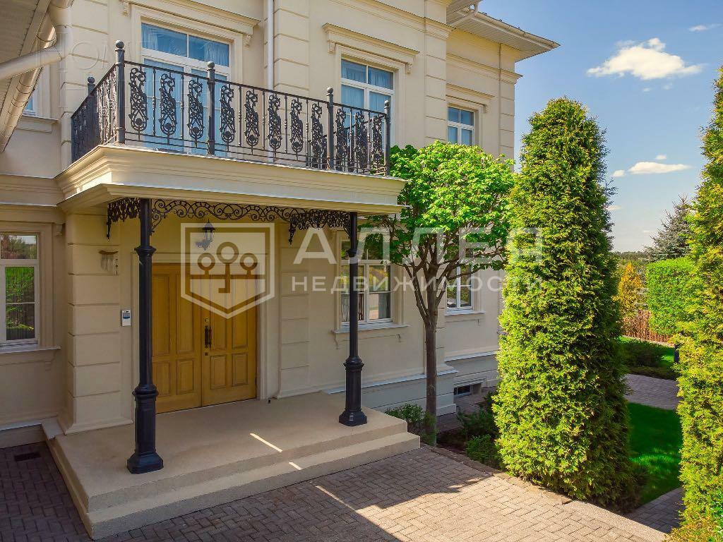 2-этажный коттедж 535 м² с отделкой