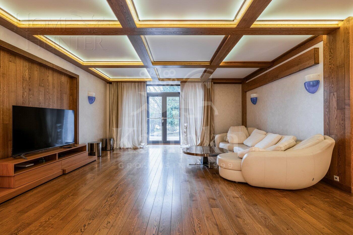 3-этажный коттедж 1 357.9 м² с отделкой