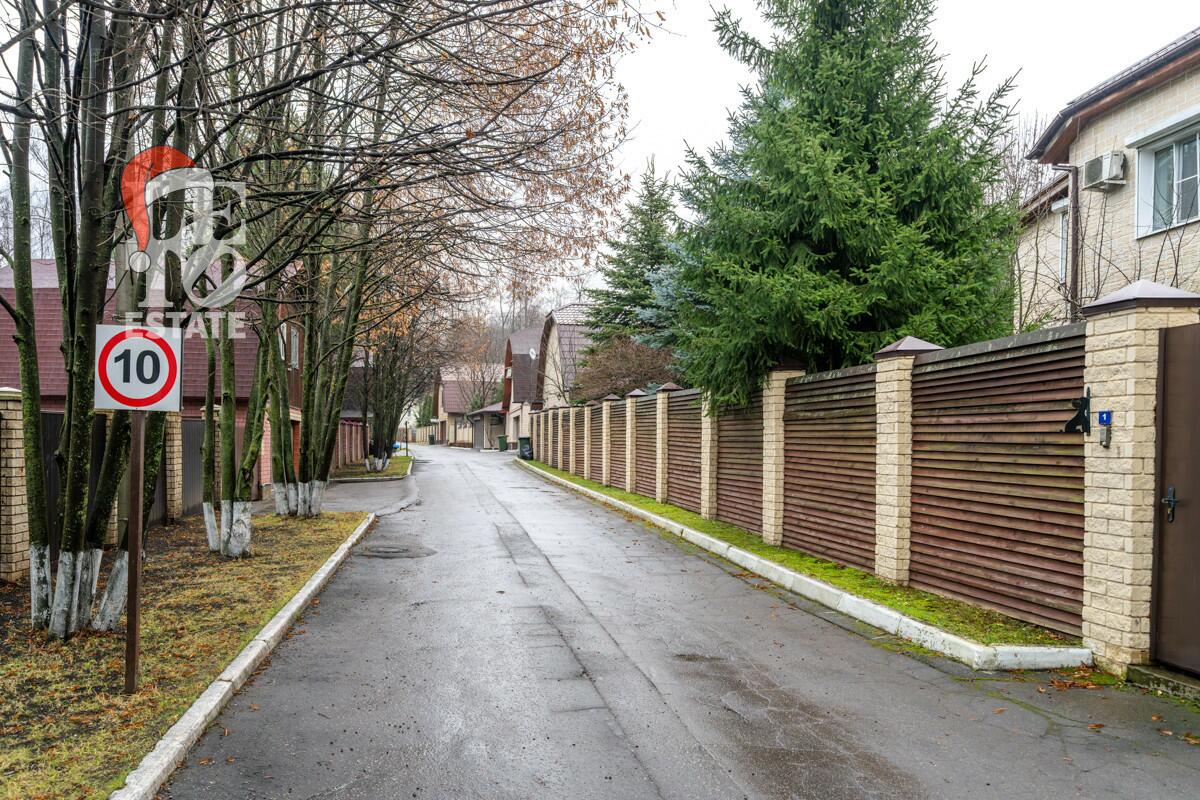 2-этажный коттедж 541 м² с отделкой