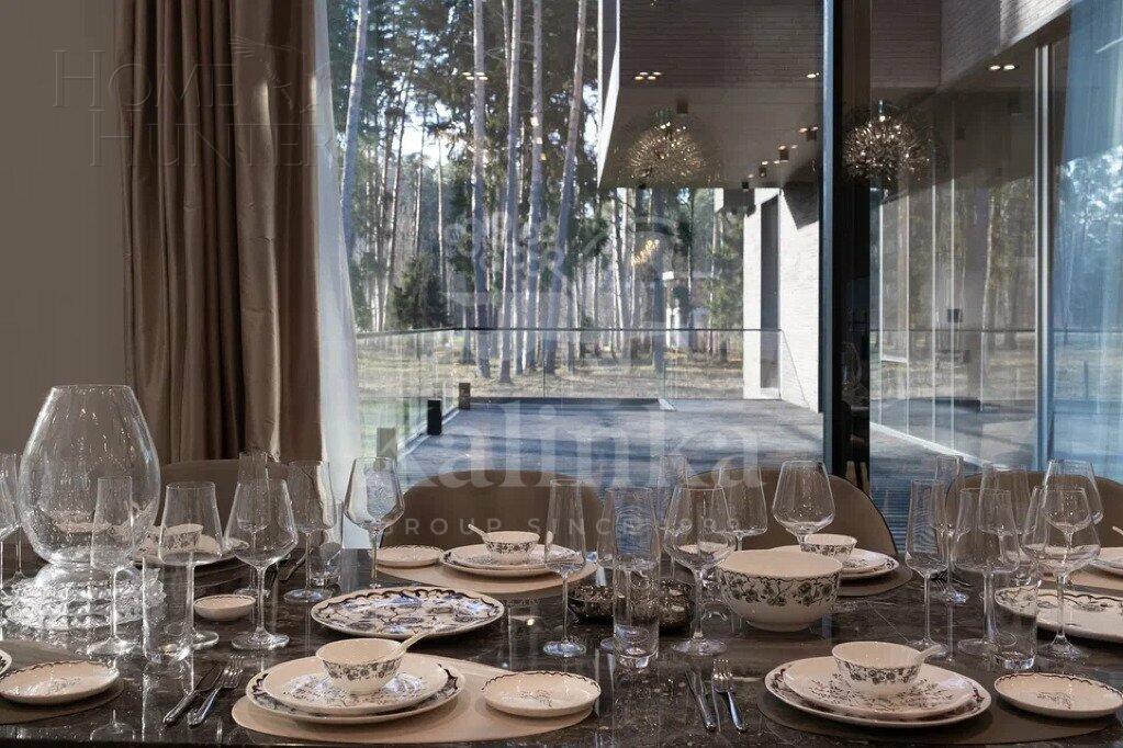 3-этажный коттедж 1 848 м² с отделкой