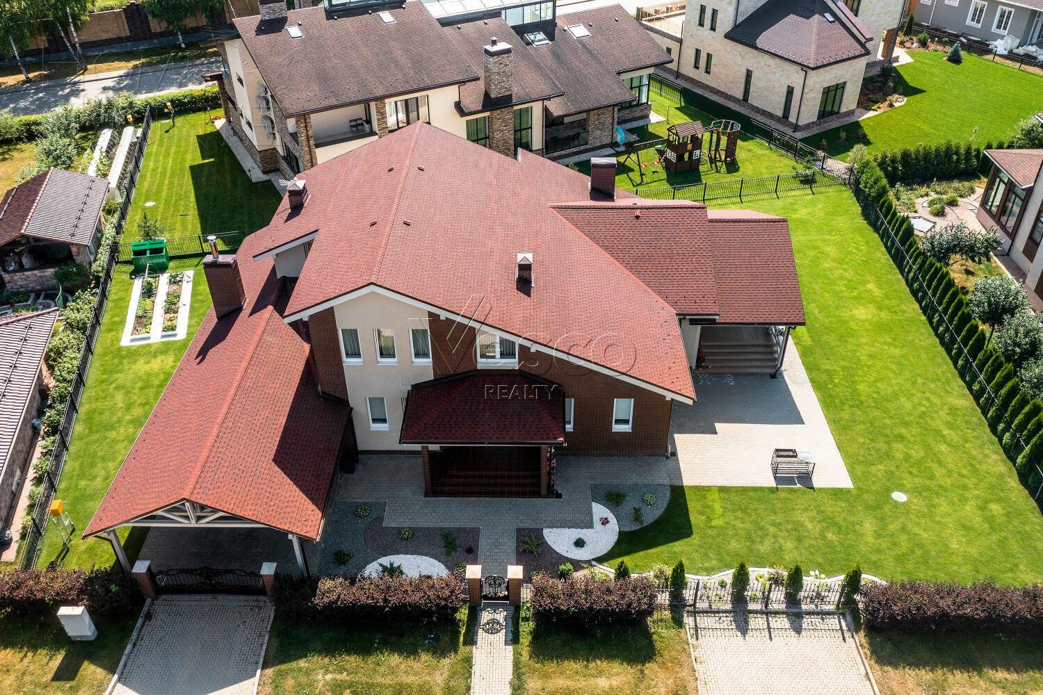 2-этажный коттедж 480 м² с отделкой