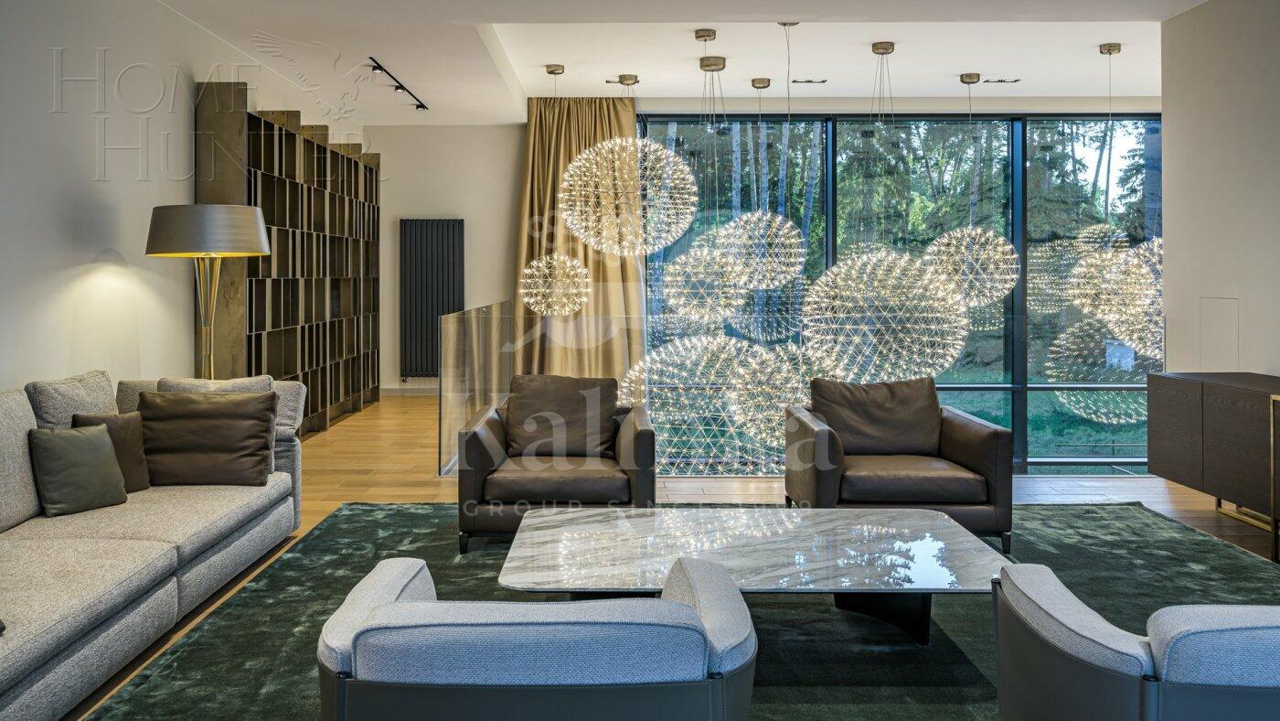 3-этажный коттедж 1 848 м² с отделкой