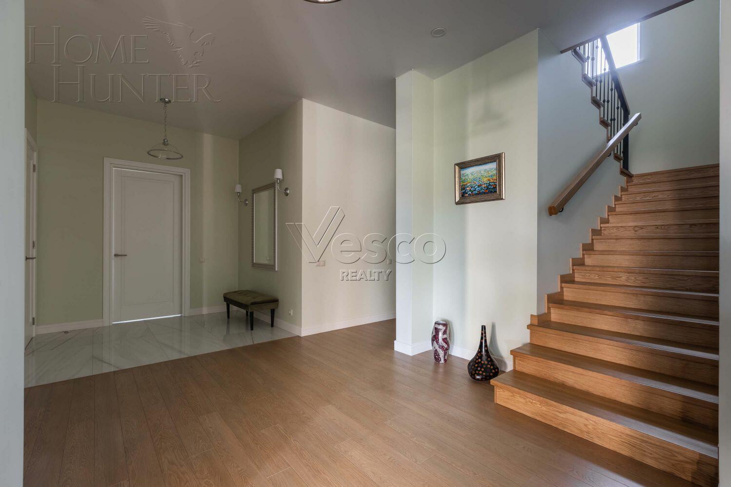 2-этажный коттедж 480 м² с отделкой