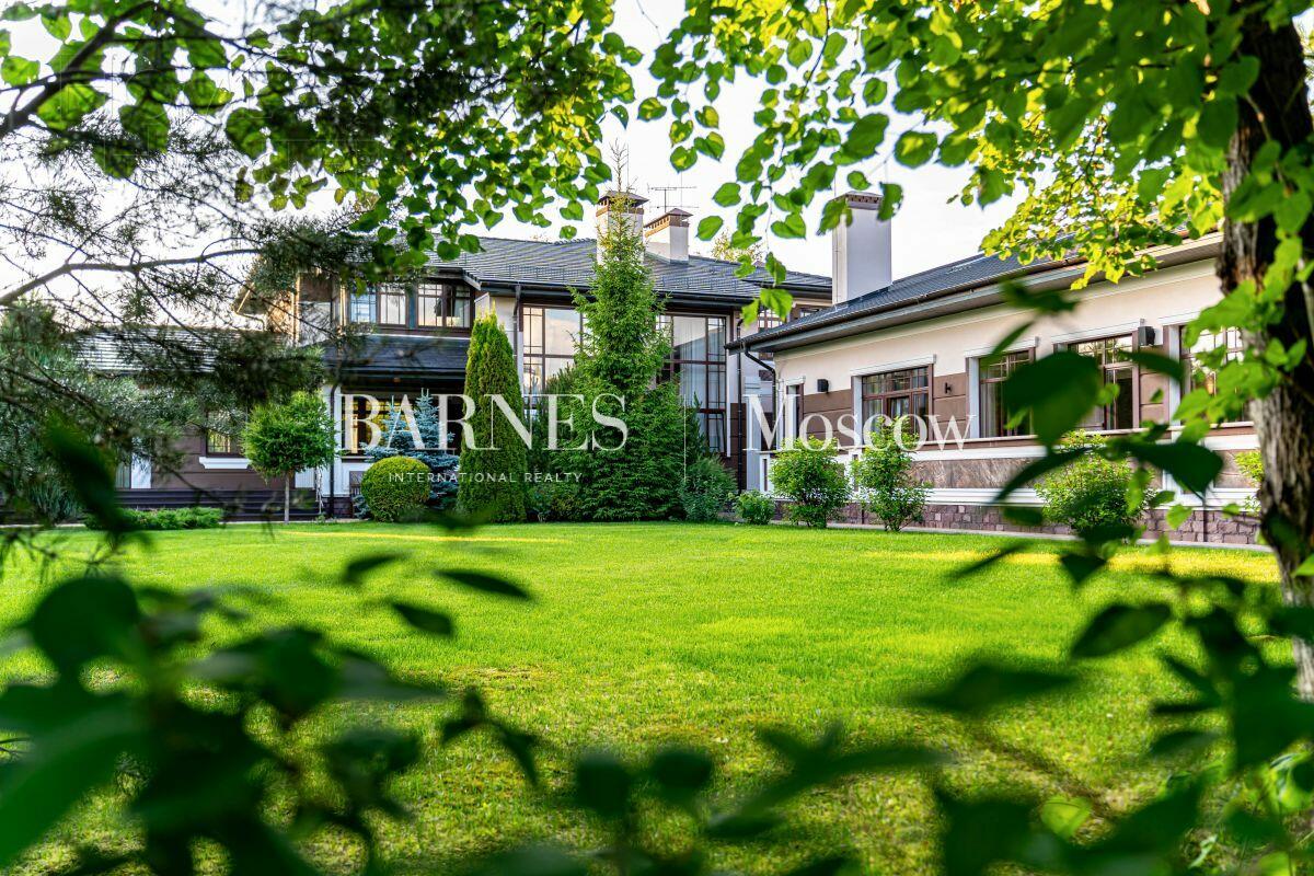 2-этажный коттедж 1 157 м² с отделкой