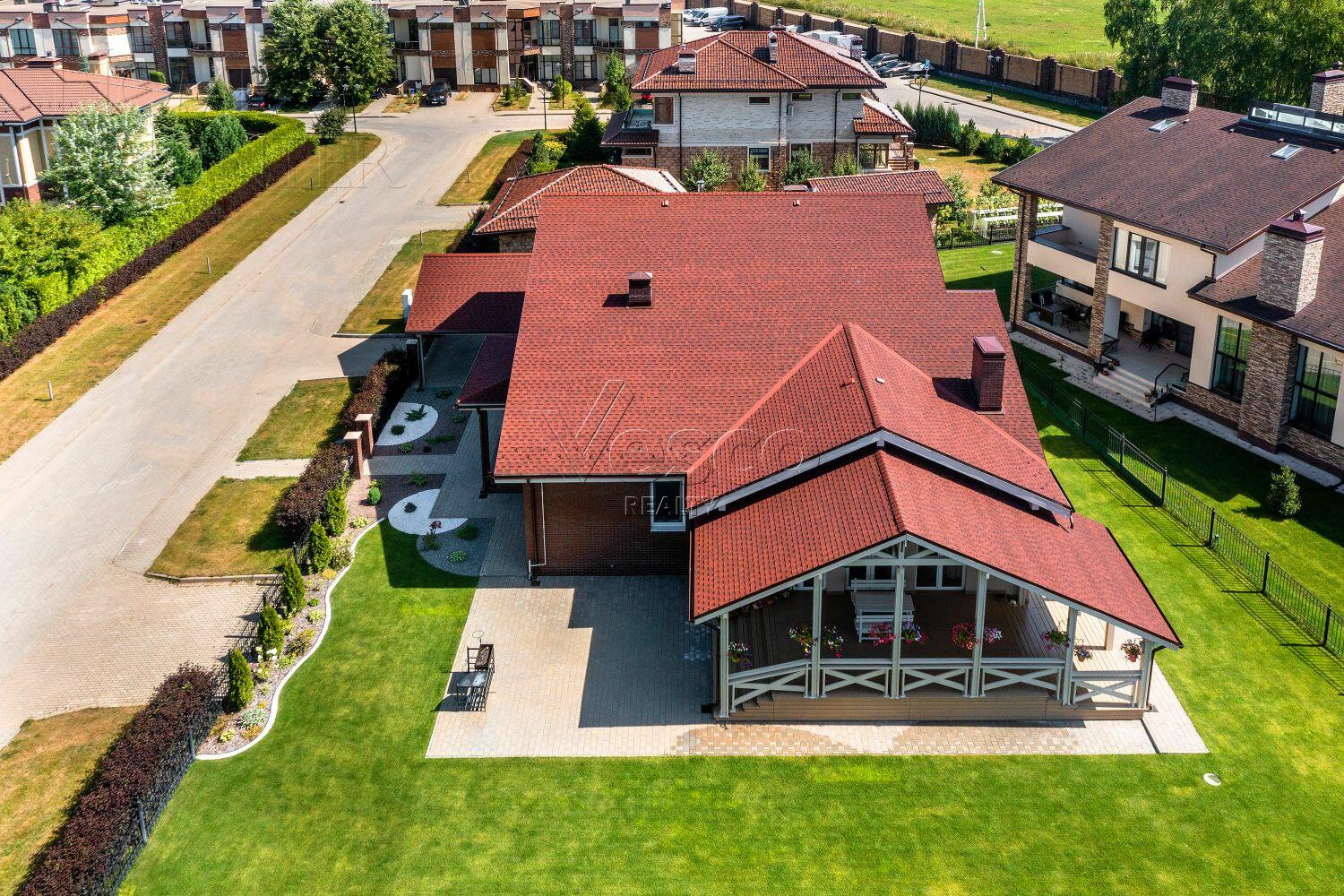 2-этажный коттедж 480 м² с отделкой