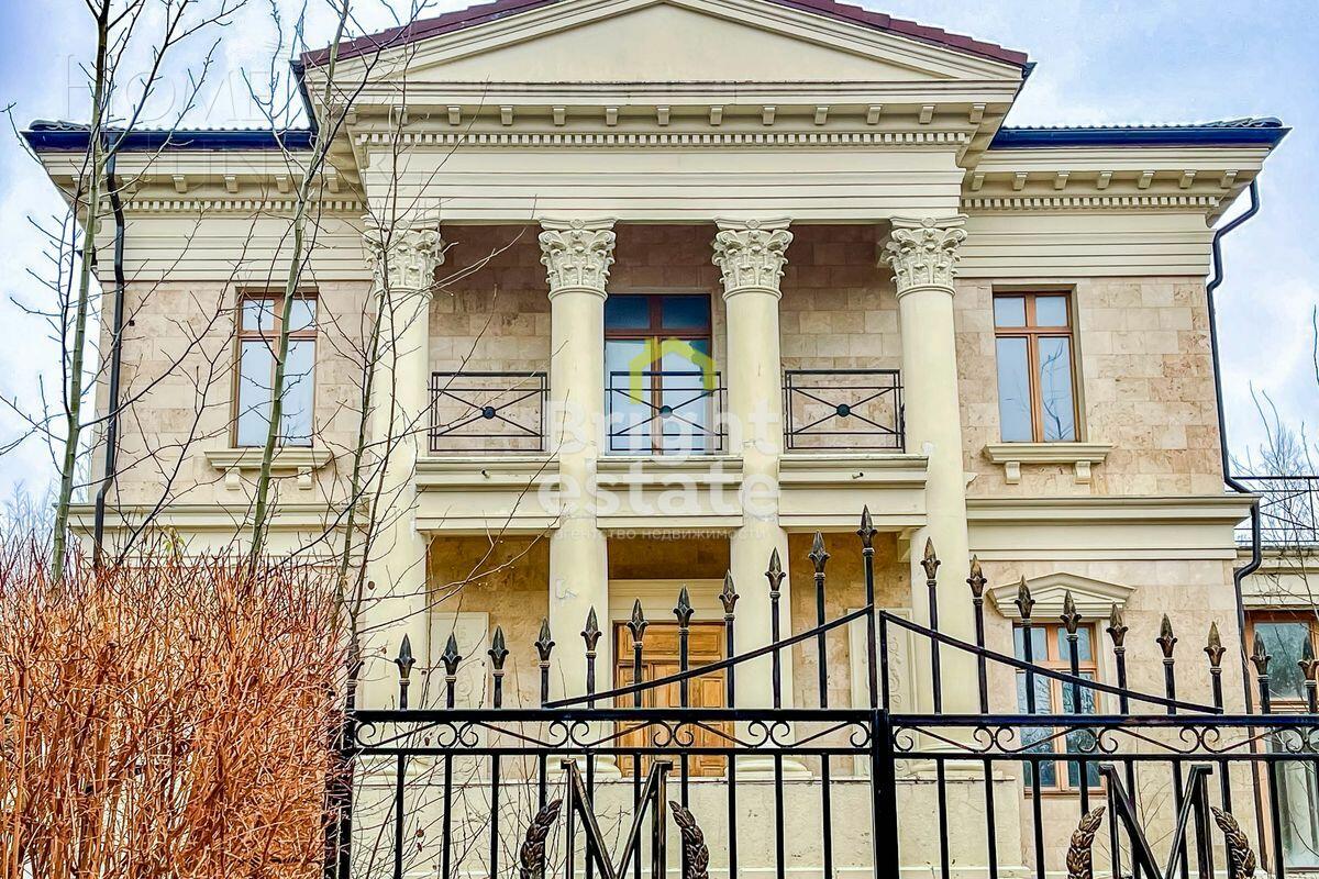 2-этажный коттедж 680 м² без отделки