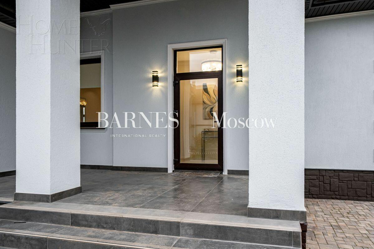 2-этажный коттедж 550 м² с отделкой