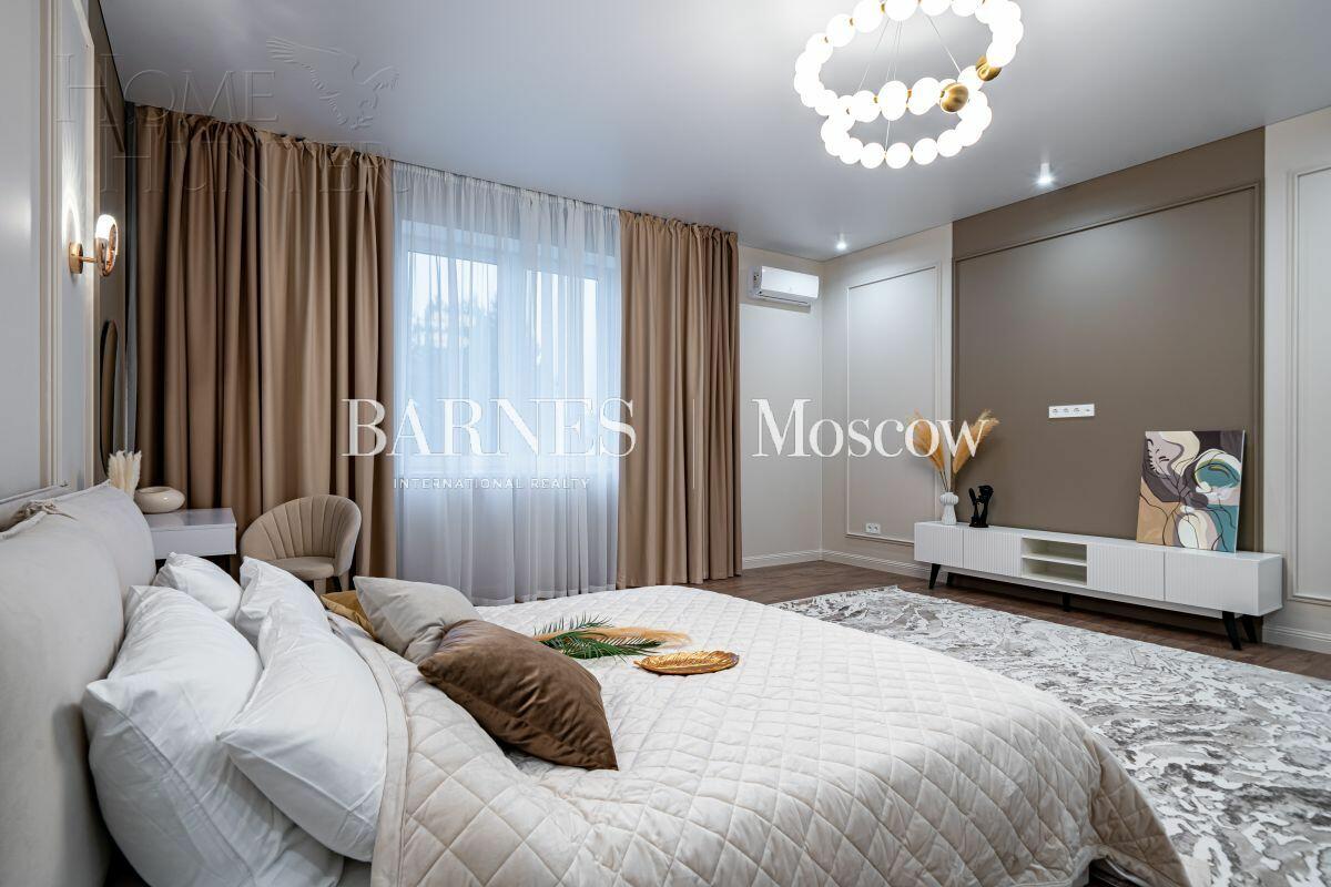 2-этажный коттедж 550 м² с отделкой