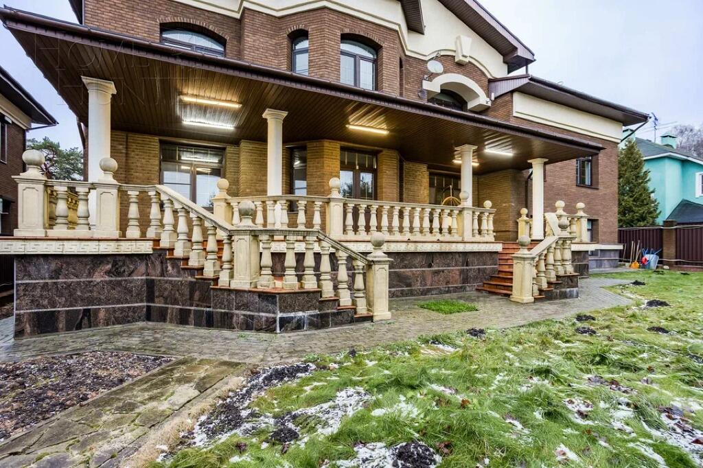 2-этажный коттедж 700 м² с отделкой