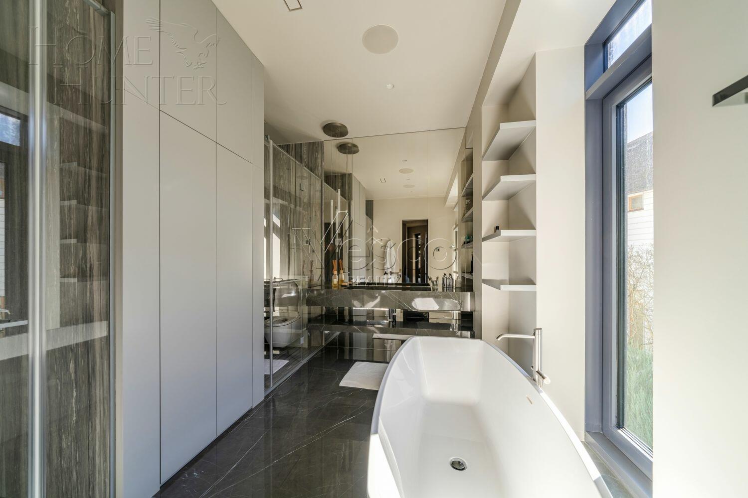 2-этажный коттедж 800 м² с отделкой