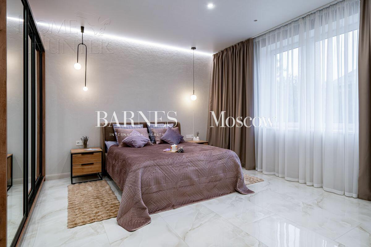 2-этажный коттедж 550 м² с отделкой