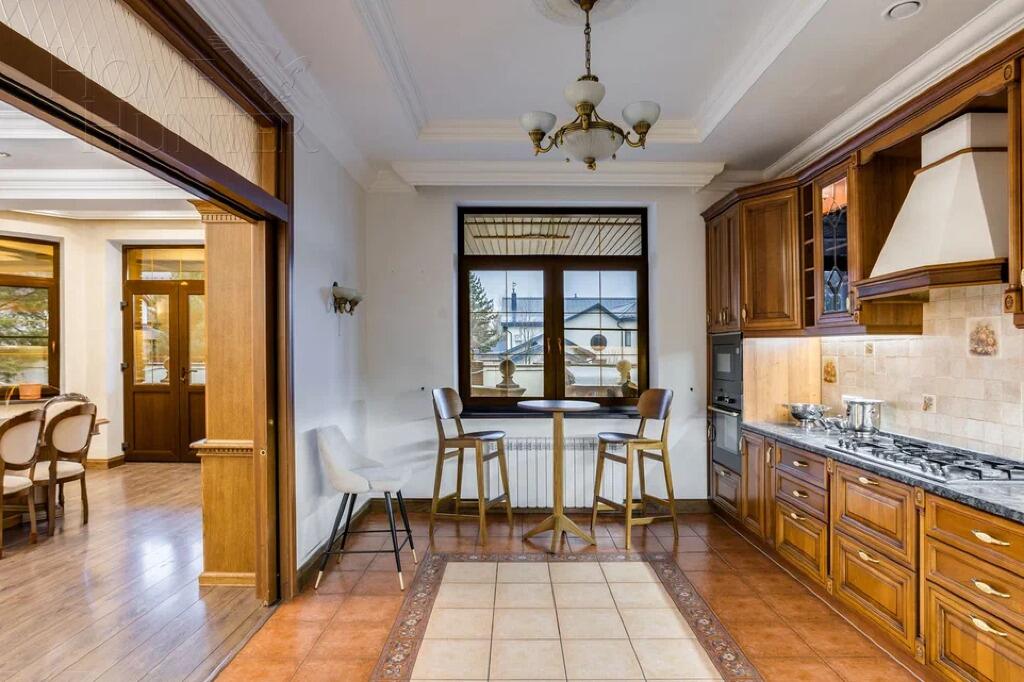 2-этажный коттедж 700 м² с отделкой