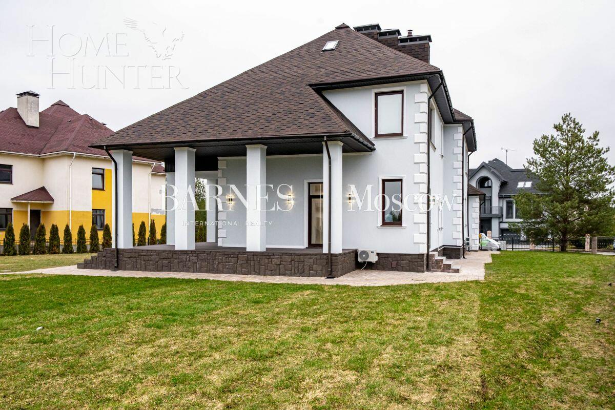 2-этажный коттедж 550 м² с отделкой