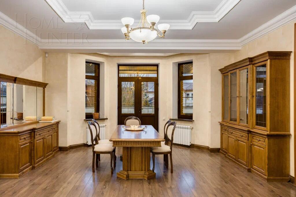 2-этажный коттедж 700 м² с отделкой