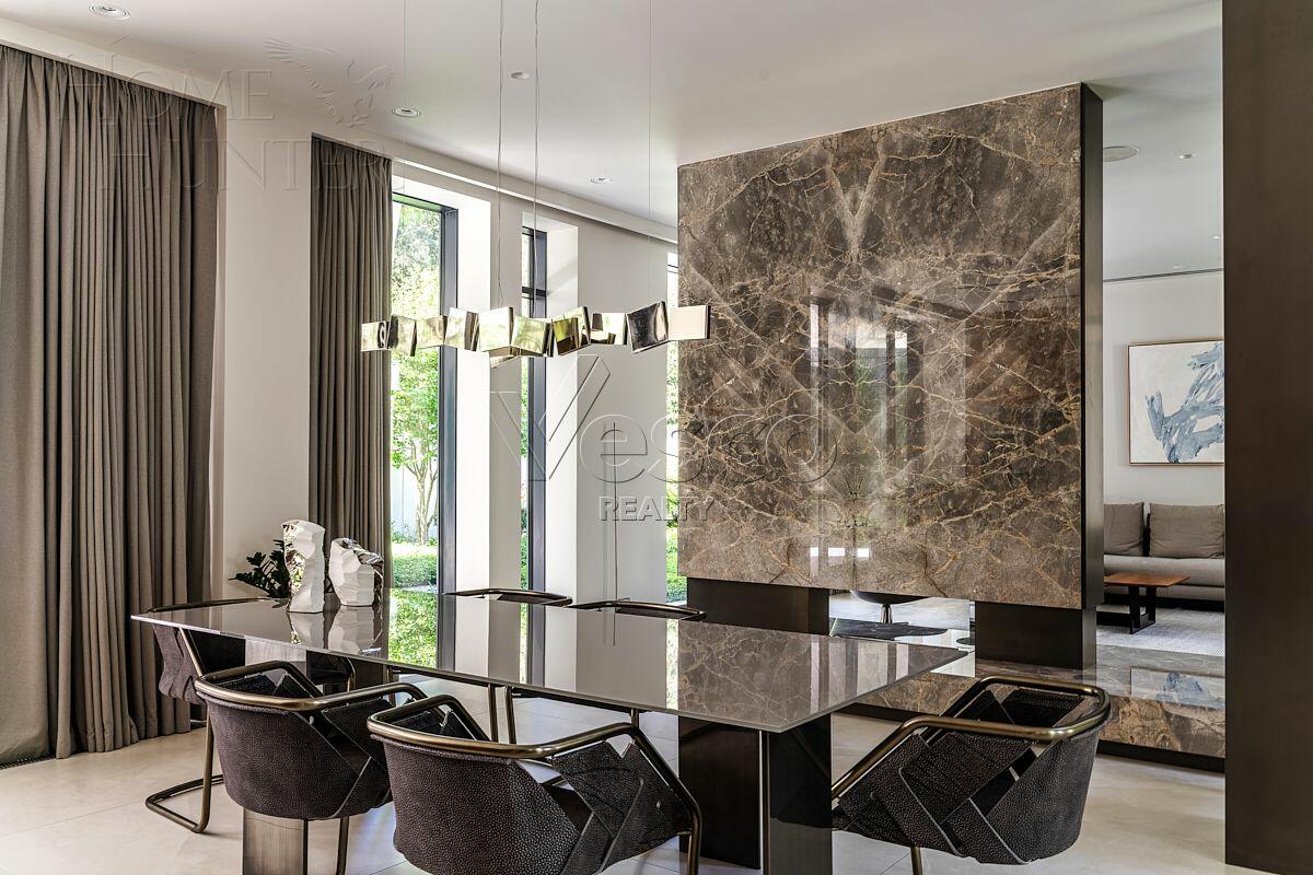 2-этажный коттедж 800 м² с отделкой