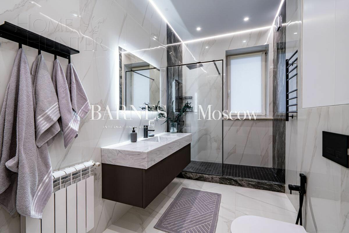 2-этажный коттедж 550 м² с отделкой