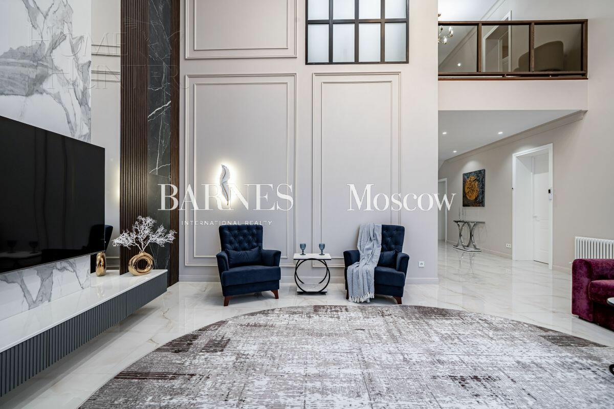 2-этажный коттедж 550 м² с отделкой