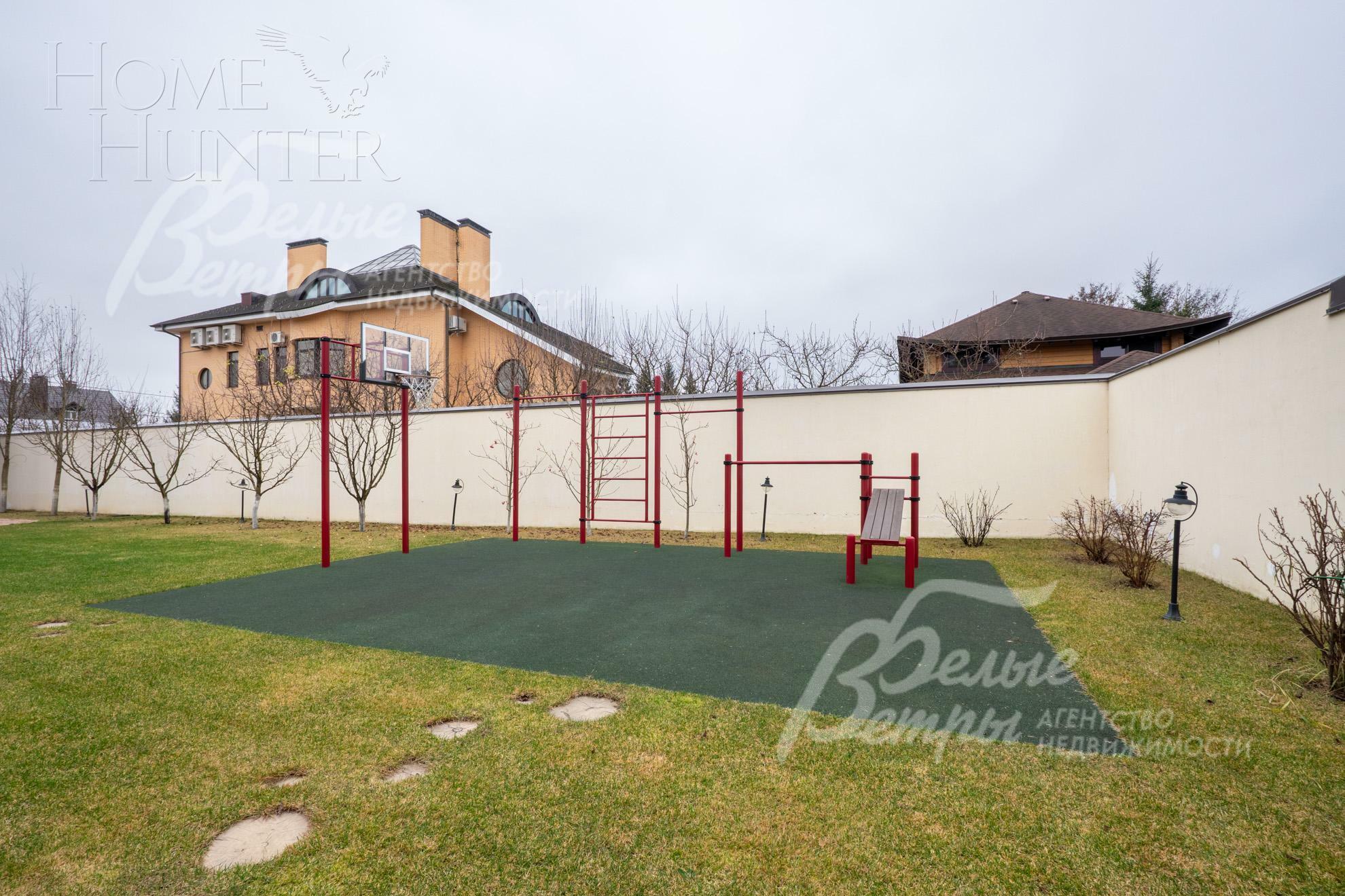 2-этажный коттедж 300 м² с отделкой