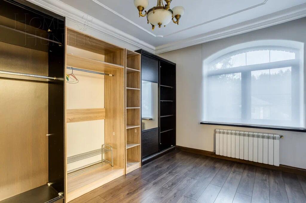 2-этажный коттедж 700 м² с отделкой