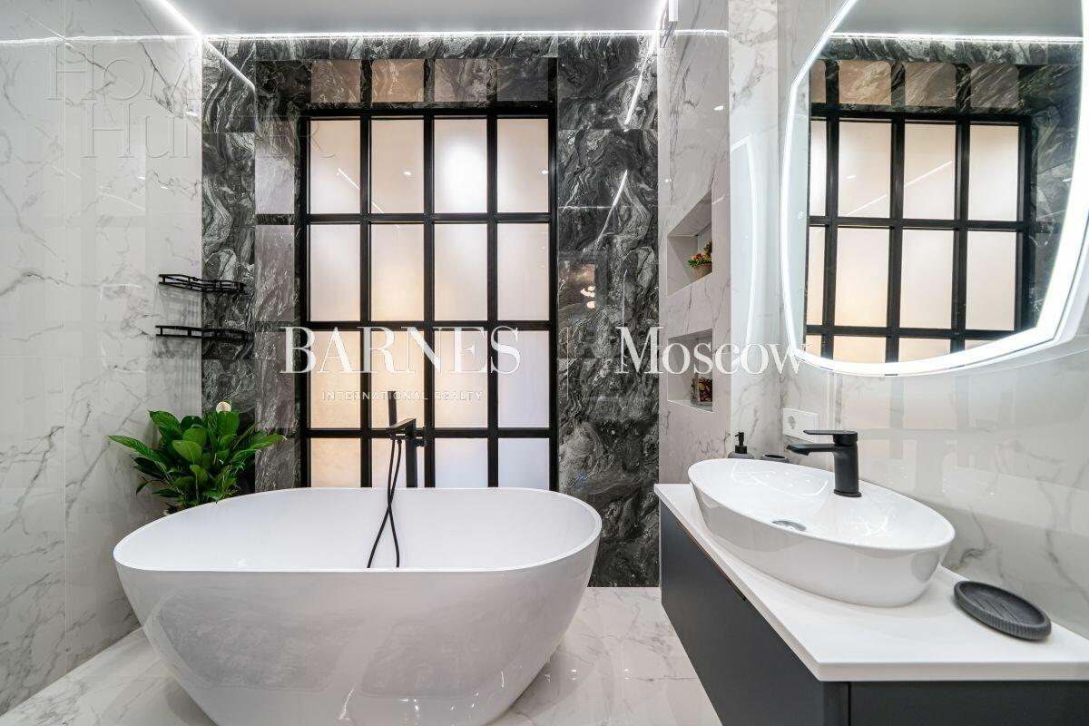 2-этажный коттедж 550 м² с отделкой