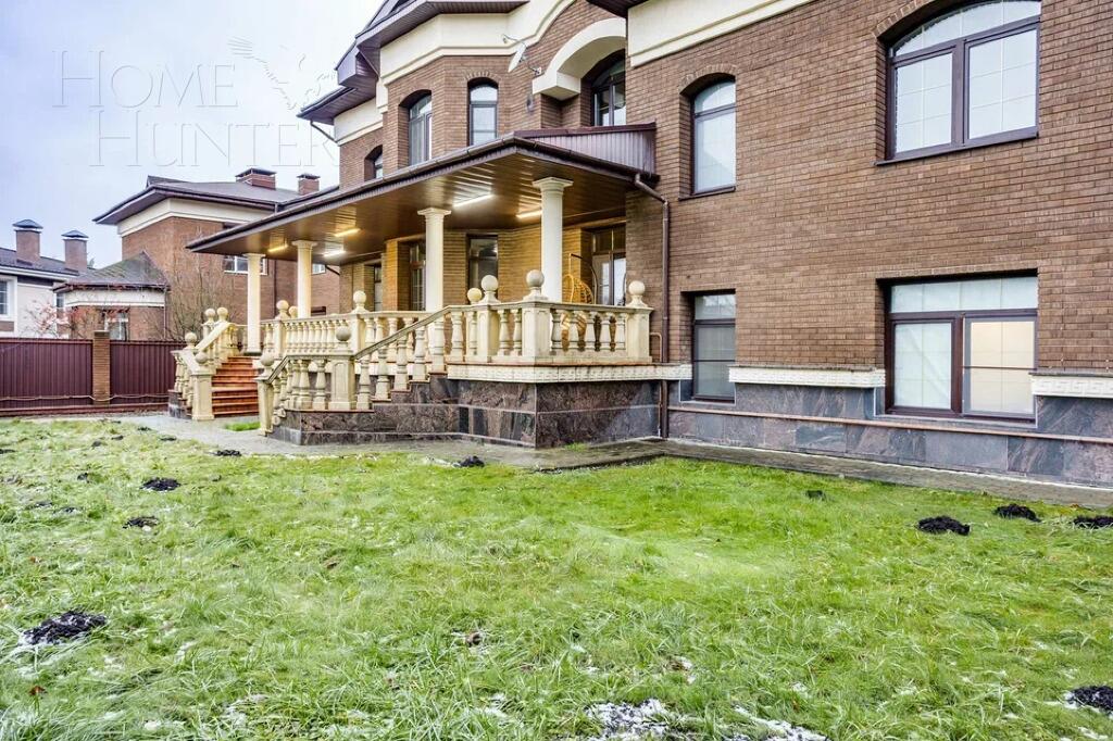 2-этажный коттедж 700 м² с отделкой