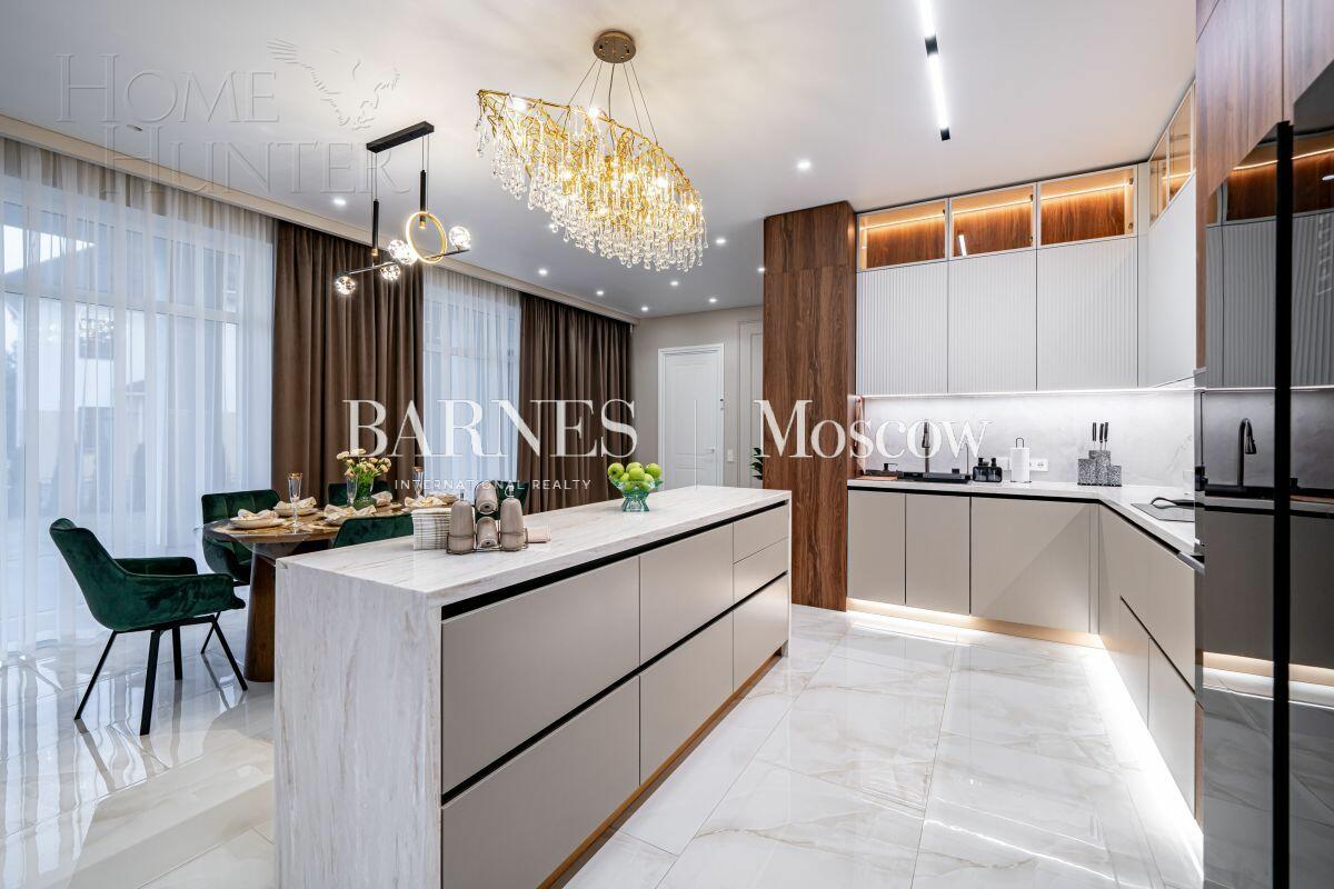 2-этажный коттедж 550 м² с отделкой