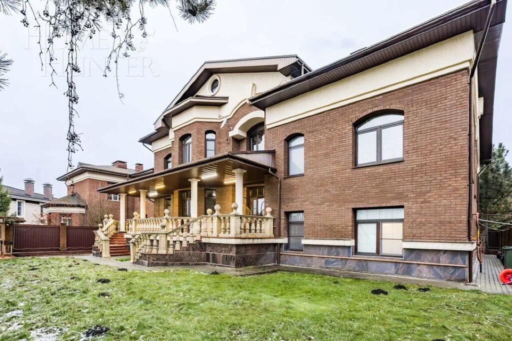 2-этажный коттедж 700 м² с отделкой