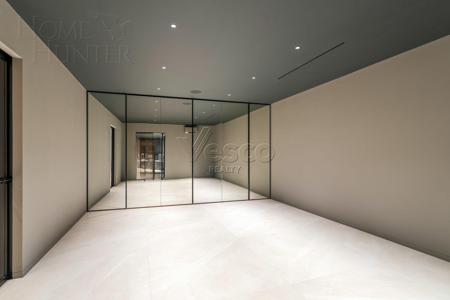 2-этажный коттедж 800 м² с отделкой