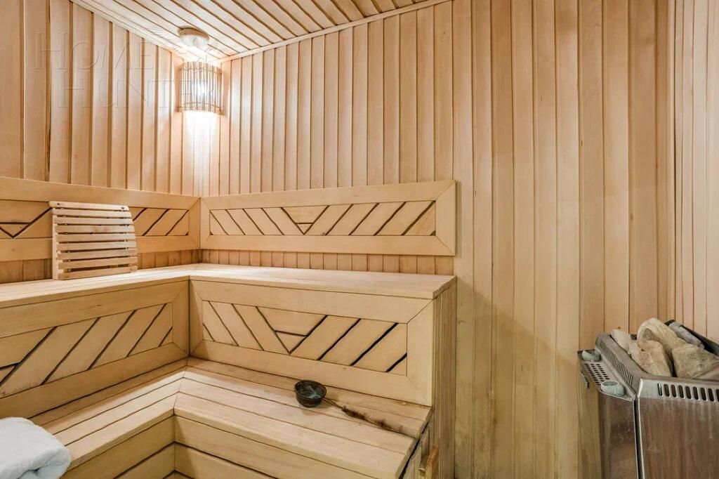 2-этажный коттедж 700 м² с отделкой