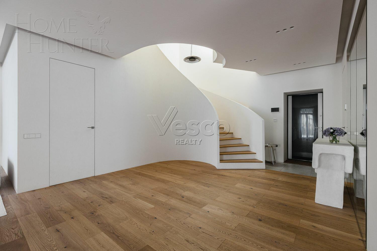 2-этажный коттедж 626 м² с отделкой