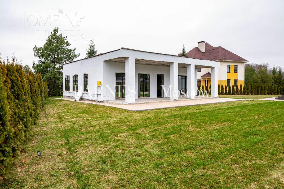 2-этажный коттедж 550 м² с отделкой