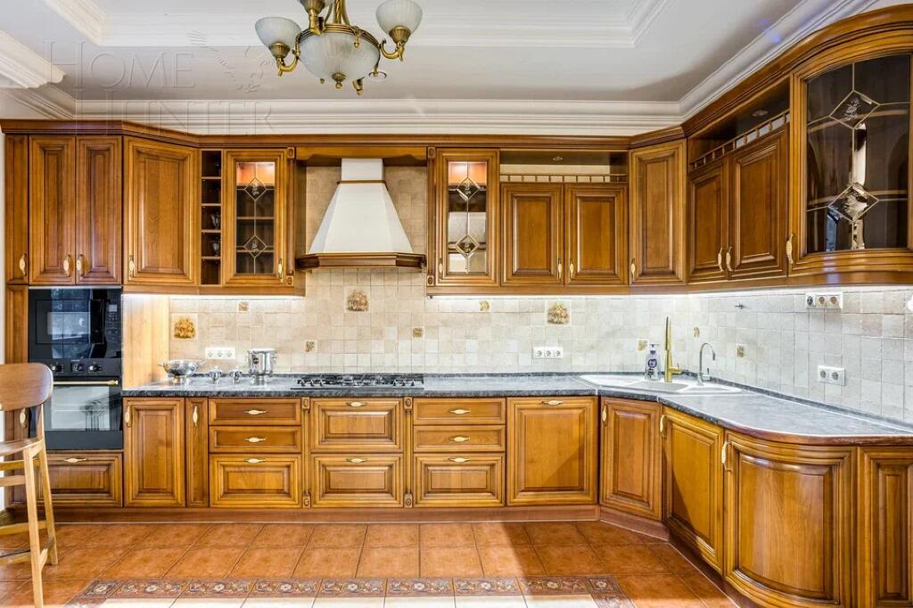 2-этажный коттедж 700 м² с отделкой