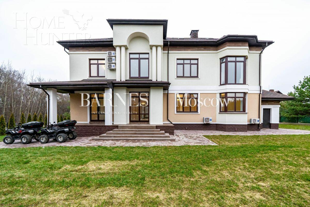 2-этажный коттедж 588 м² с отделкой