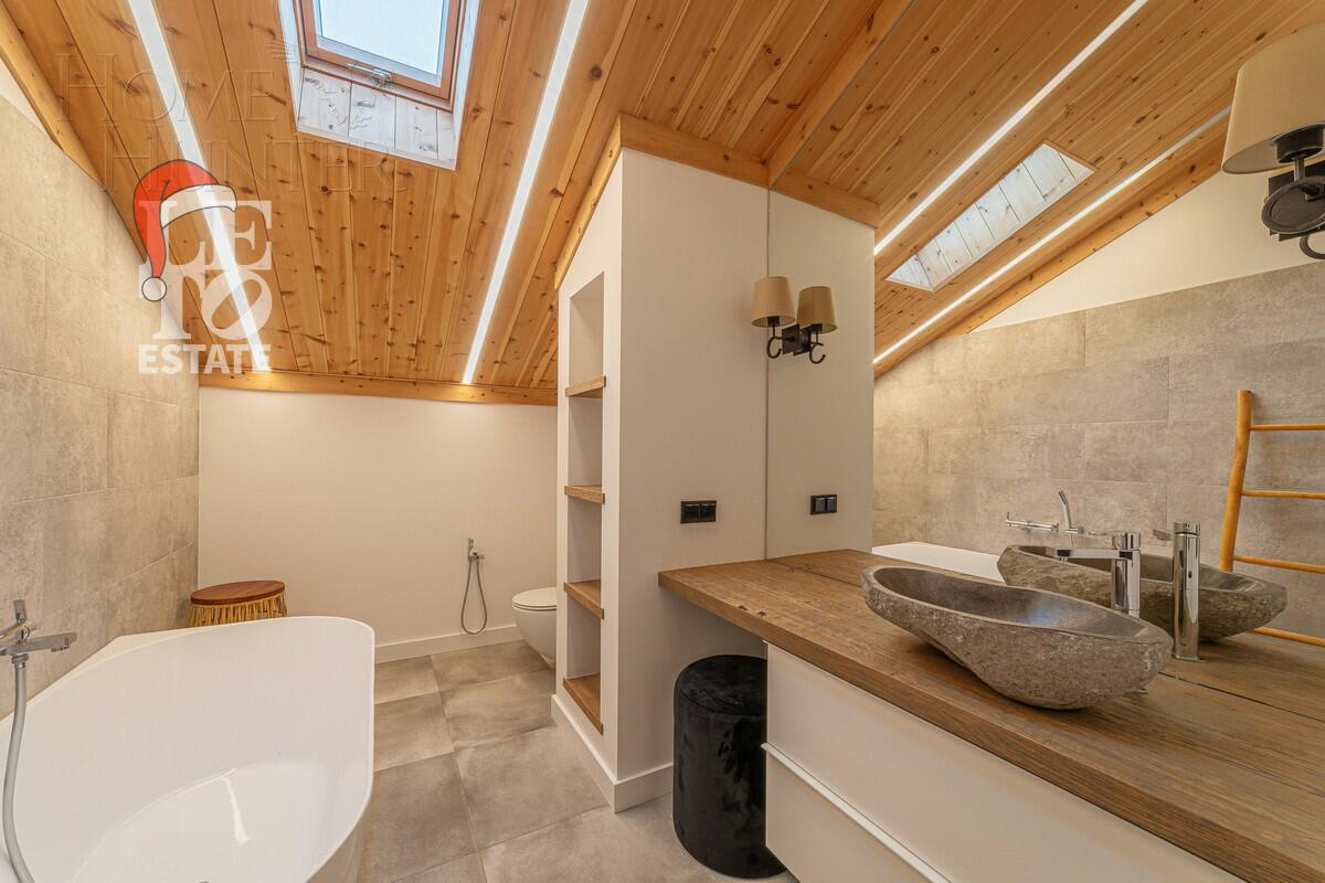 2-этажный коттедж 650 м² с отделкой