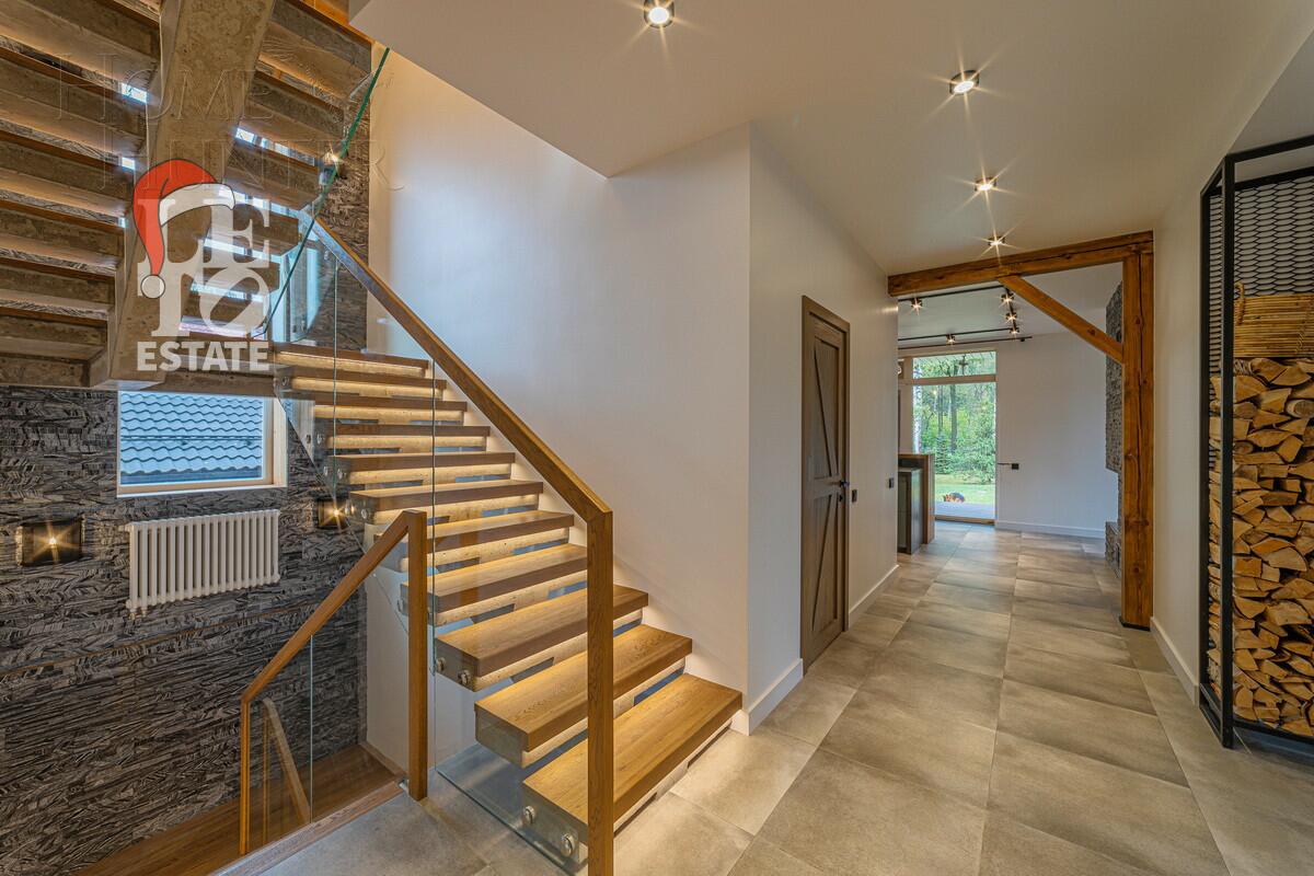 2-этажный коттедж 650 м² с отделкой