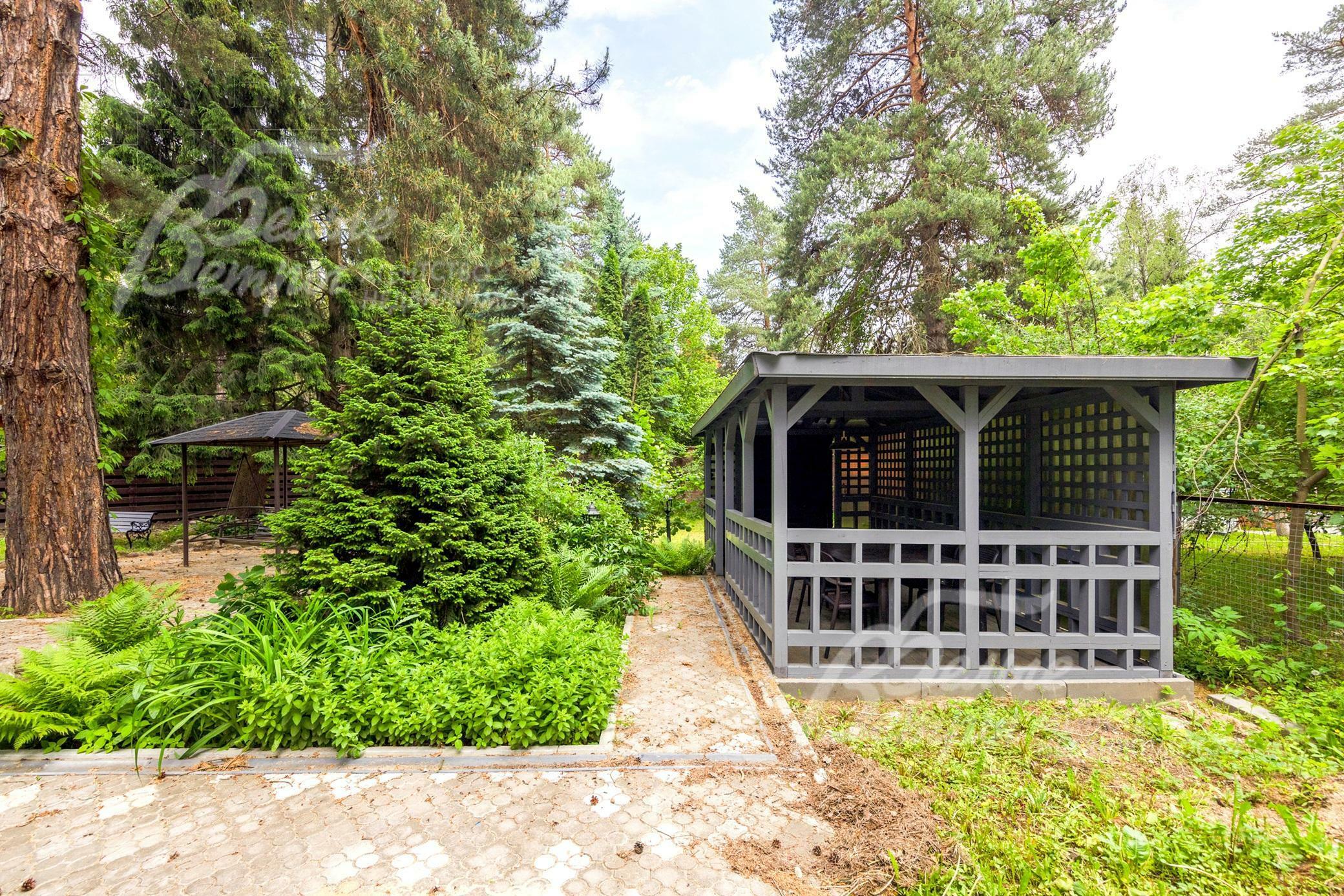 2-этажный коттедж 370 м² с отделкой