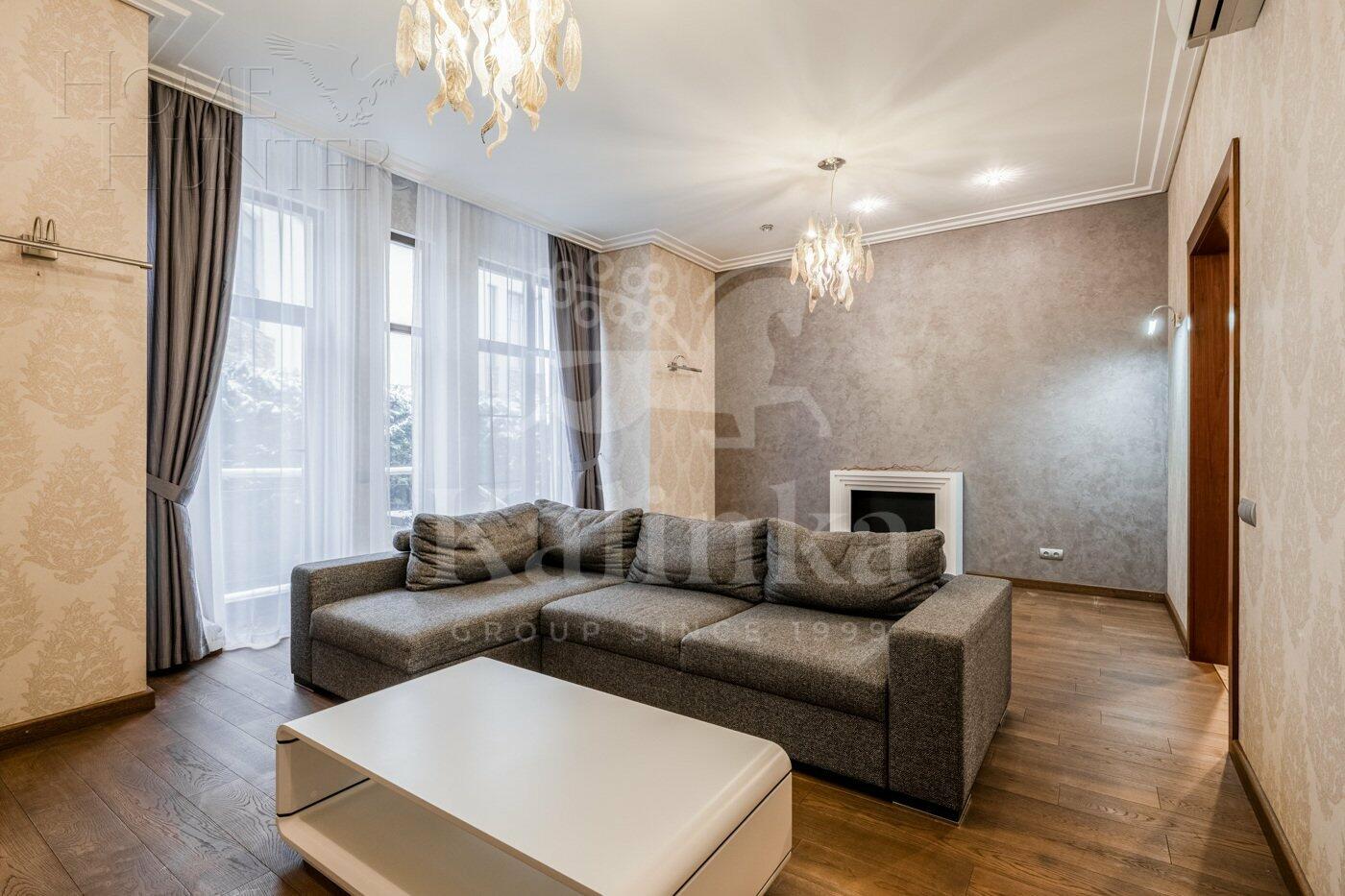 2-этажный таунхаус 220 м² с отделкой