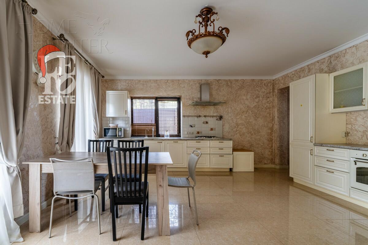 2-этажный коттедж 398 м² с отделкой