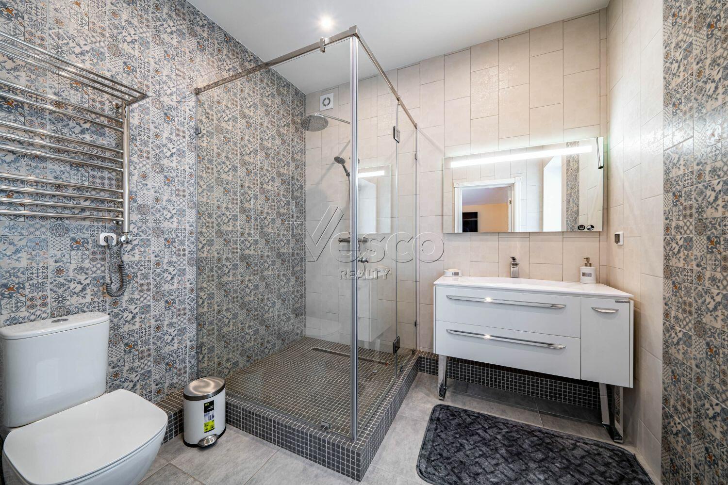 2-этажный коттедж 287 м² с отделкой