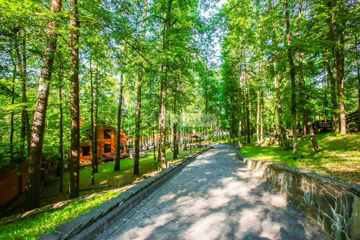 2-этажный коттедж 2 500 м² с отделкой