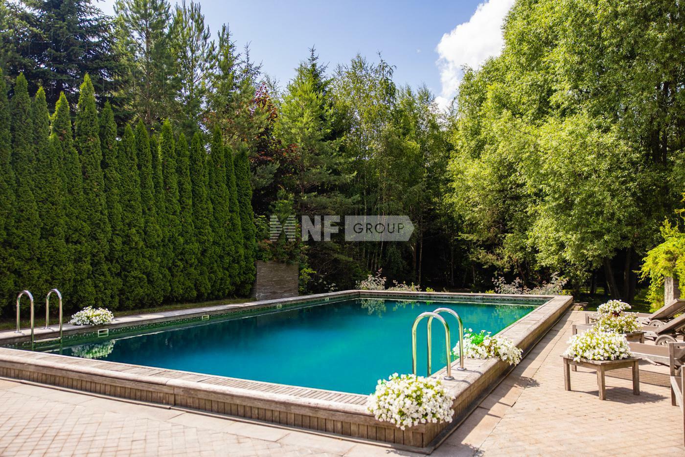 1-этажный коттедж 480 м² с отделкой