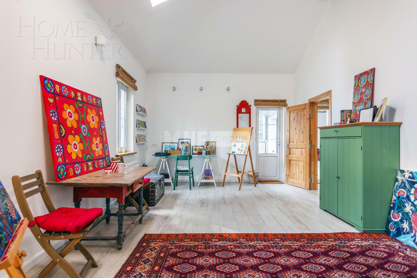 2-этажный коттедж 733 м² с отделкой