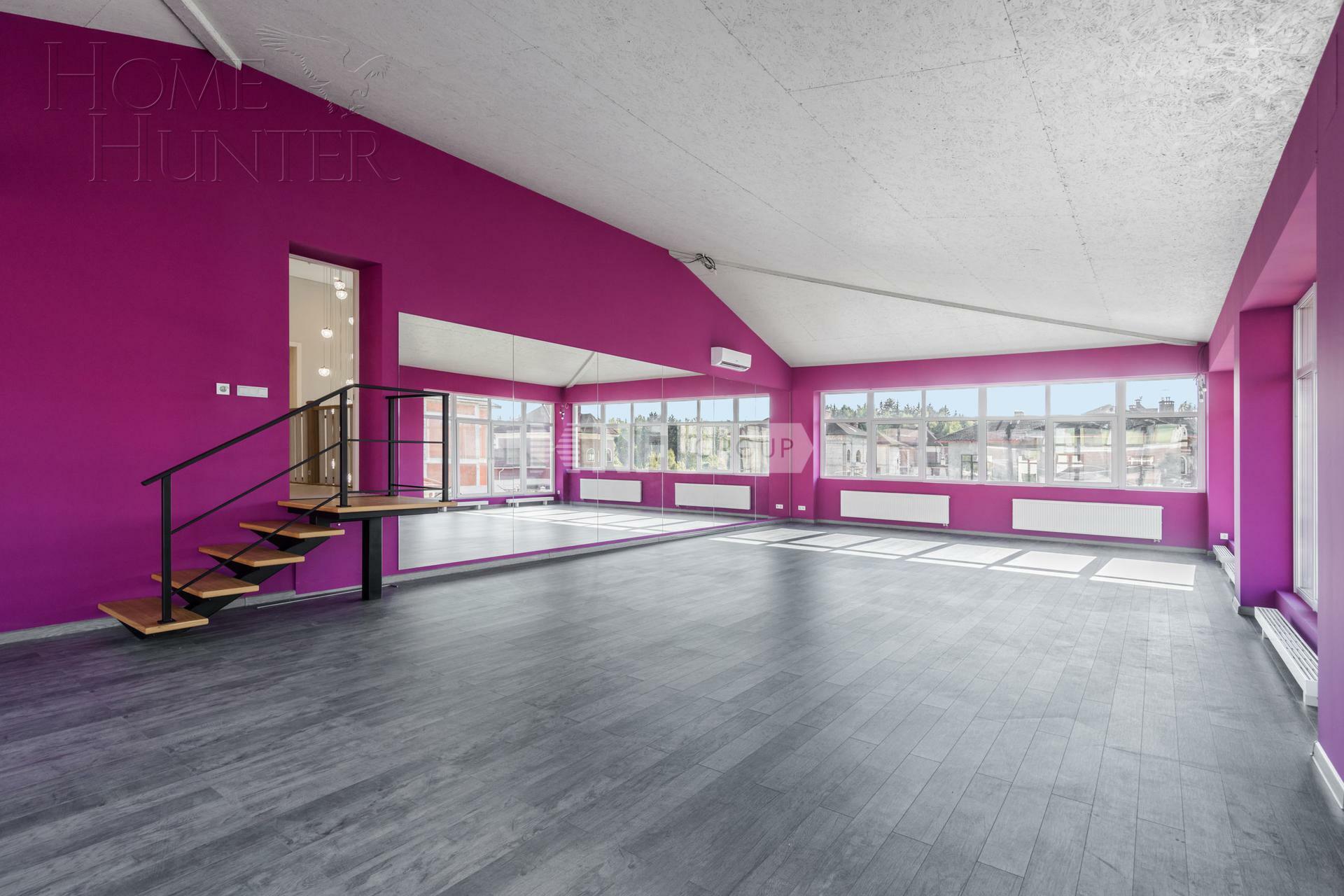 2-этажный коттедж 414.7 м² с отделкой