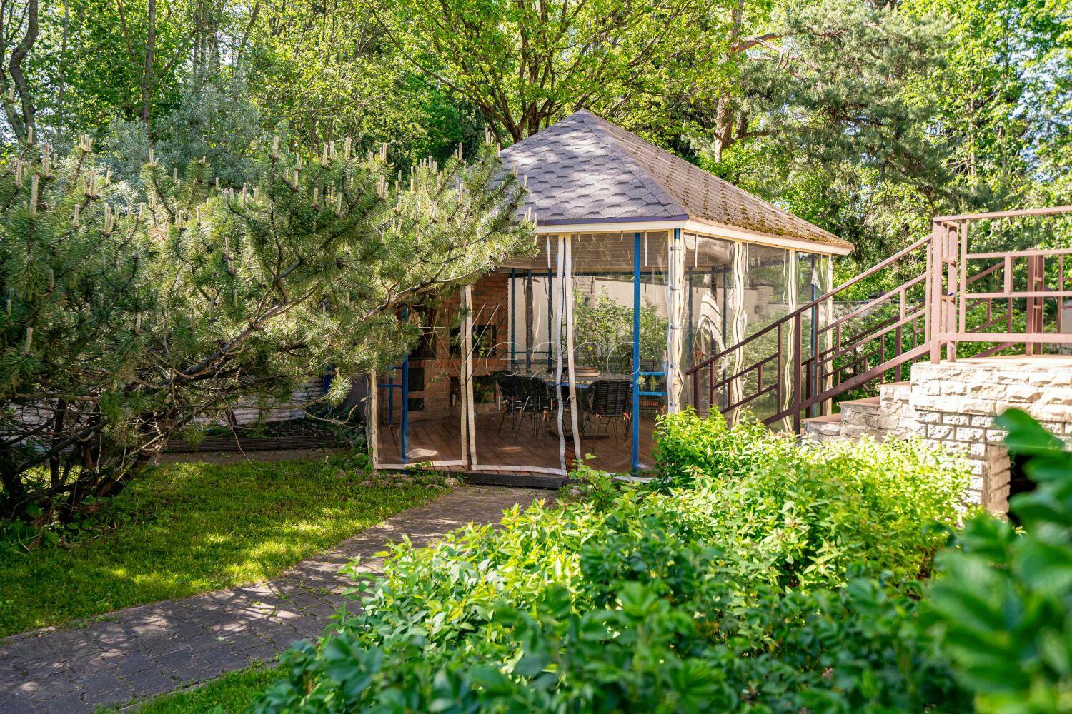 2-этажный коттедж 287 м² с отделкой