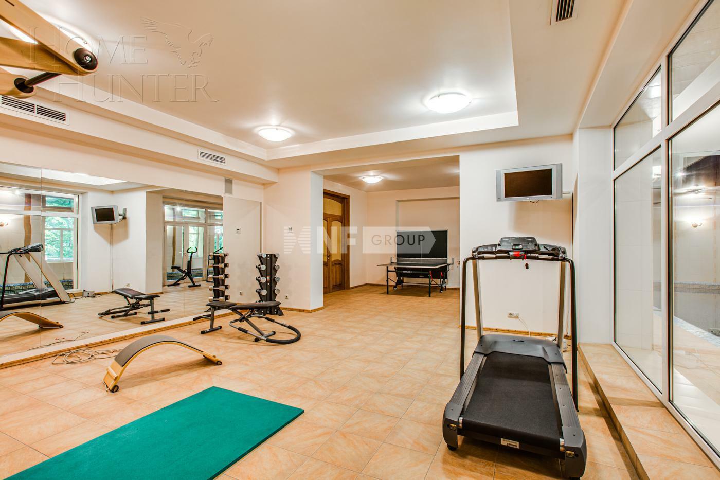 2-этажный коттедж 2 500 м² с отделкой