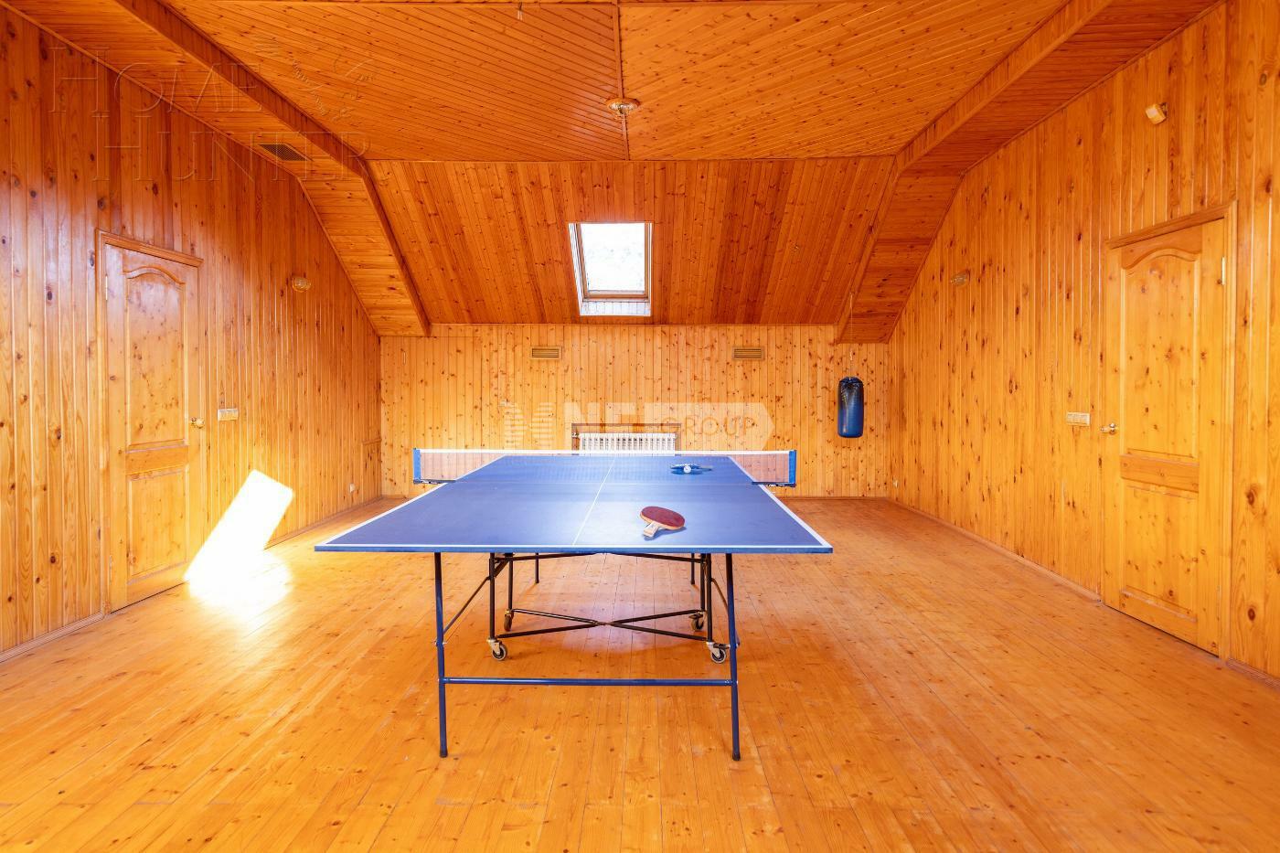 3-этажный коттедж 675 м² с отделкой