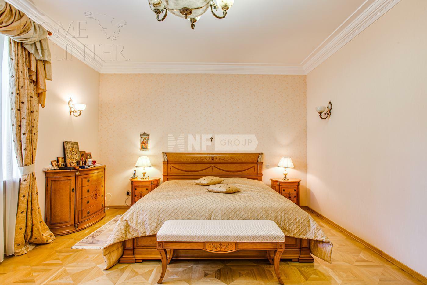 2-этажный коттедж 2 500 м² с отделкой