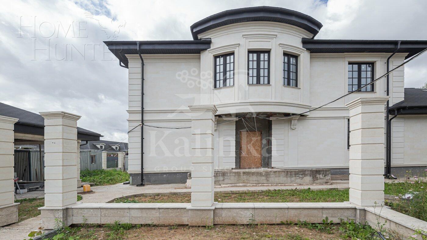 2-этажный коттедж 695.6 м² без отделки